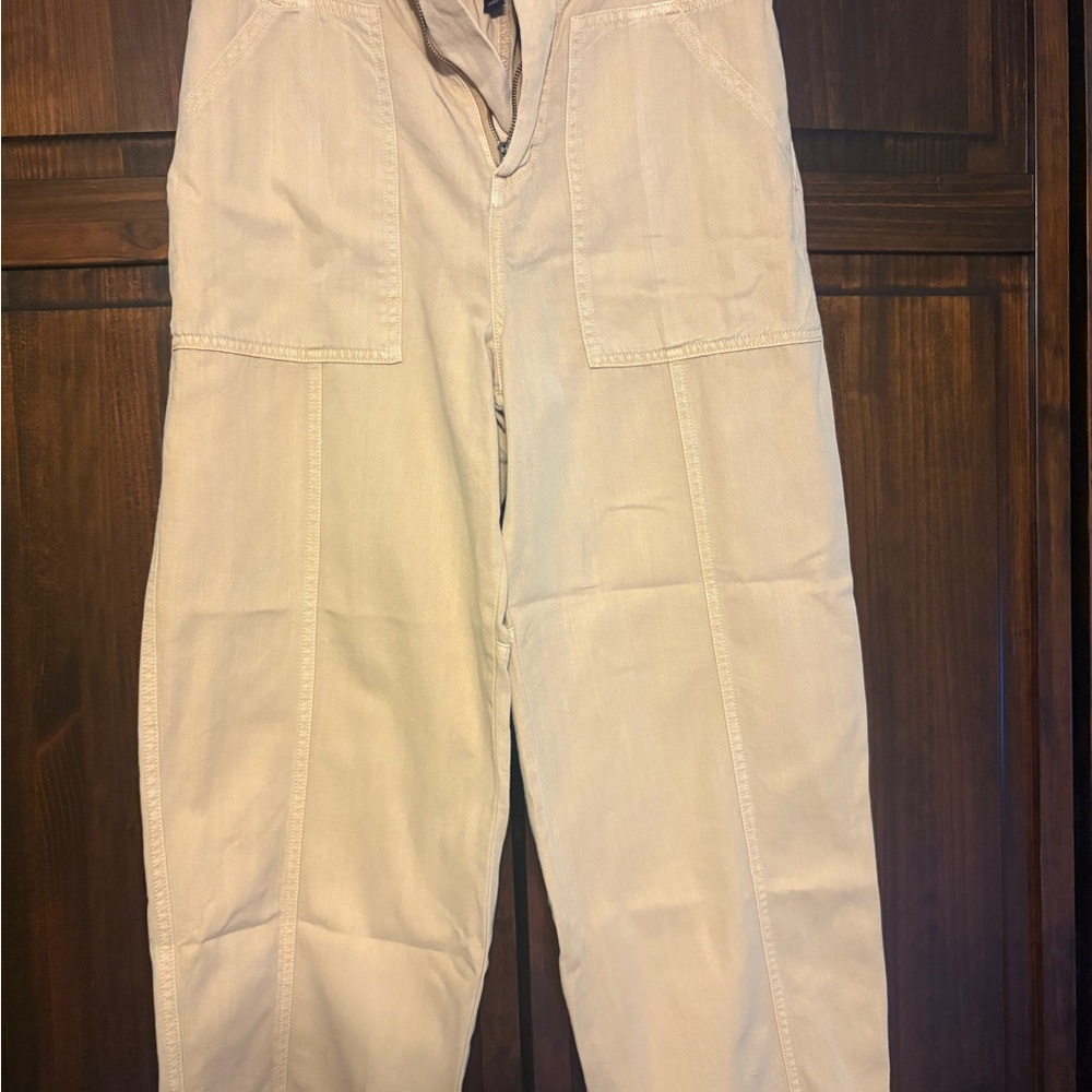 Universal Thread Women's Beige Cropped Pants